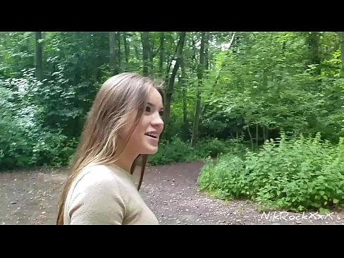 ❤️ Suxerinlle a Evelina que fodemos nun lugar público! Ela dixo que si. Entón fodiuna no cu e corme na súa boca. Entón ela cabreouse. ☑ Porno vk na pornografía gl.onetubes.top ❌️